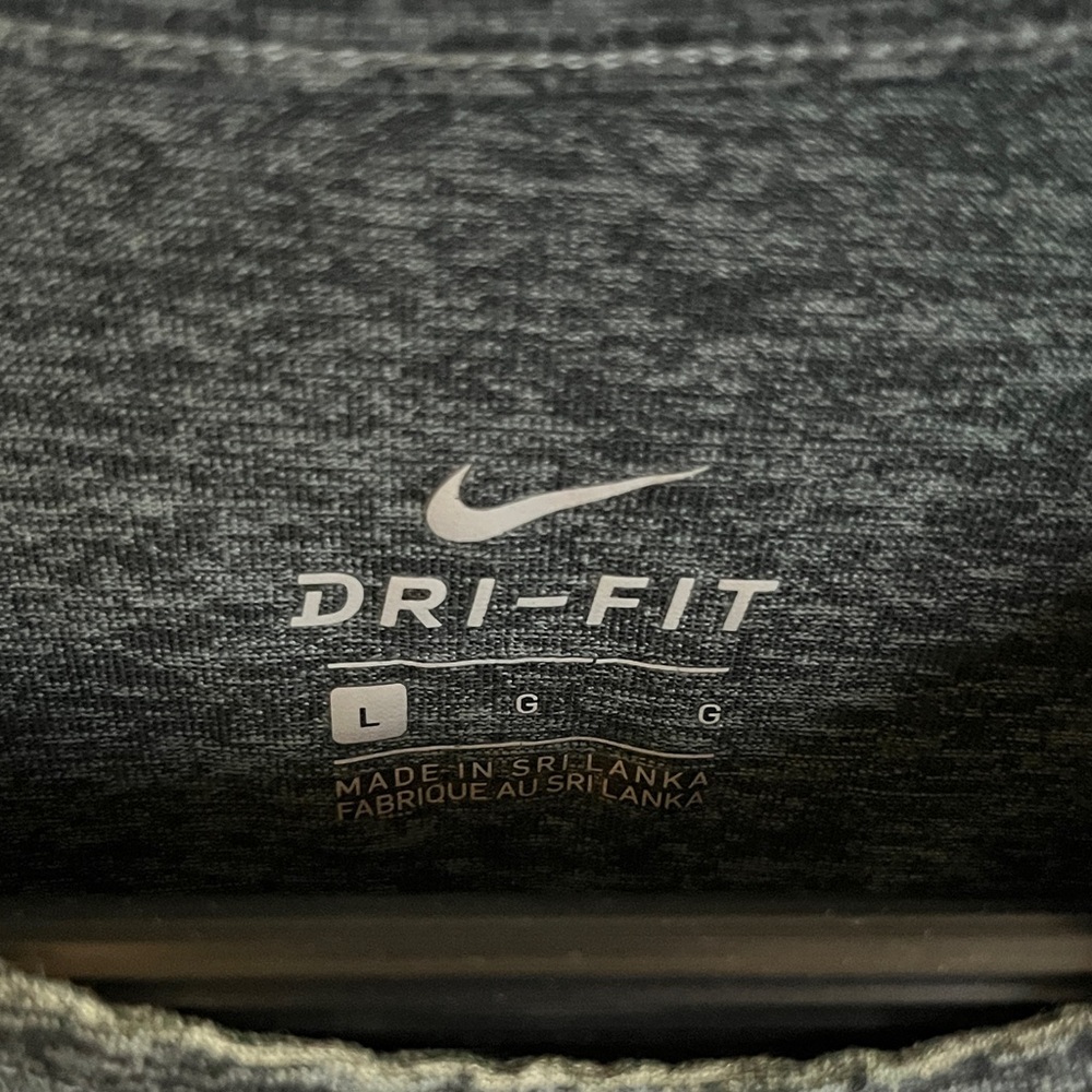 Nike Women's Charcoal Muscle Tee - Picture 2 of 4